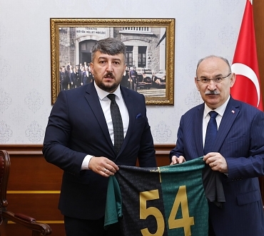 tatangalar-dan-vali-karadeniz-e-ziyaret_8be6d