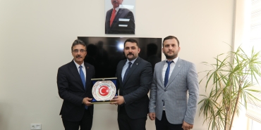 thumbnail_ALPEREN OCAKLARI GENEL MERKEZİNDEN BAŞKAN ŞENOL DİNÇ’E ZİYARET (2)