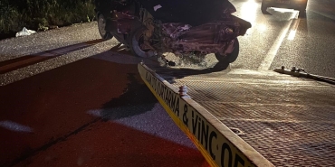 PARK ETTİĞİ OTOMOBİLDEN İNDİ, BAŞKA ARACIN ÇARPMASI NETİCESİNDE HAYATINI KAYBETTİ