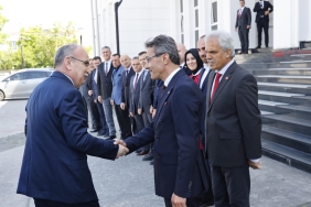 thumbnail_SAKARYA VALİSİ YAŞAR KARADENİZ’DEN ERENLER BELEDİYE BAŞKANI ŞENOL DİNÇ’E İADEYİ ZİYARET (3)