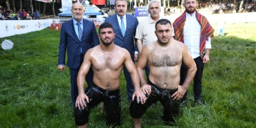 5dc383c9-66cf-4d83-8fb2-b8c7f36d7026