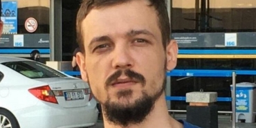 KÖPEKLERİN AYNI BÖLGEDE HAVLAMASI, CESEDİ ORTAYA ÇIKARDI KEMİK PARÇALARINDAN YOLA ÇIKAN EKİPLER, ORMANLIK ALANDA ERKEK CESEDİ BULDU