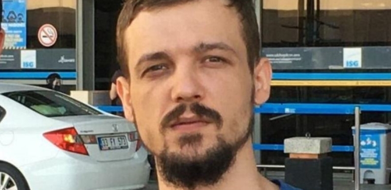 KÖPEKLERİN AYNI BÖLGEDE HAVLAMASI, CESEDİ ORTAYA ÇIKARDI KEMİK PARÇALARINDAN YOLA ÇIKAN EKİPLER, ORMANLIK ALANDA ERKEK CESEDİ BULDU
