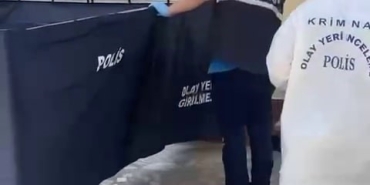 ÖLÜM ONU CAMİ AVLUSUNDA BULDU