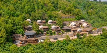 BUNGALOVDA DUDAK UÇUKLATAN FİYAT: 9 GÜNÜN BEDELİ 70 BİNİN ÜZERİNDE