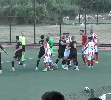 sekerspor-sapanca-kurtkoyspor-macinda-olaylar-cikti_9a098