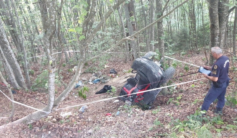 YAYLA YOLUNDA KONTROLDEN ÇIKAN ARAZİ ARACI DEVRİLDİ: 1 ÖLÜ