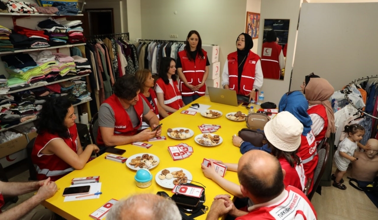 KIZILAY GÖNÜLLÜLERİNE HAYAT KURTARAN EĞİTİM