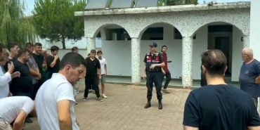 BİR BUÇUK YILDA 31 MİLYON LİRA DOLANDIRDILAR JANDARMA VATANDAŞLARI BU KEZ CAMİLERDE UYARDI