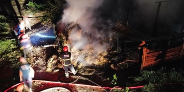 ALEVLERE TESLİM OLAN BARAKA KÜLE DÖNDÜ