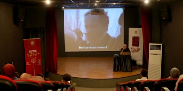 GENÇLER SİNEMA ATÖLYESİNDE BİLİM KURGUYLA GELECEĞİ YORUMLADI