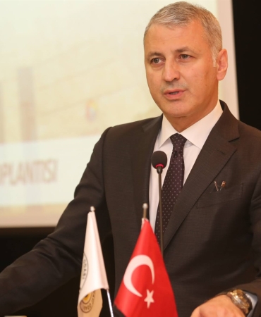 Başkan Altuğ'