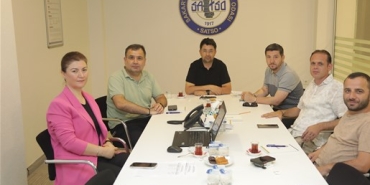 b4c6db9338c7433fbddc1b40b5938d4babeacb9c097e47368981e464caf960ef