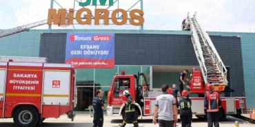 migrosun-catisinda-korkutan-yangin-dumanlar-bolgeyi-kapladi-goz-gozu-gormedi-6343