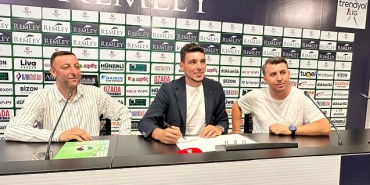 salih-dursun-12-yil-aradan-sonra-sakaryaspor-da_b43ee