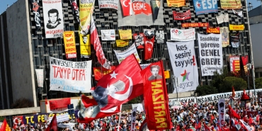 9a048f37-4318-4c1c-ae19-58e8b8f1c39d