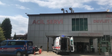 GELİN GÖRÜMCE TARTIŞMASI HASTANEDE SON BULDU: GÖRÜMCESİ TARAFINDAN YÜZÜNE KAYNAR SU DÖKÜLEN KADIN YARALANDI