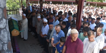 FECİ KAZADA HAYATINI KAYBEDEN 21 YAŞINDAKİ GENÇ SON YOLCULUĞUNA UĞURLANDI