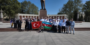 ERMENİ İŞGALİNDEN KURTARILAN DAĞLIK KARABAĞ BÖLGESİNİ TÜRK BAYRAKLARI İLE GEZDİLER