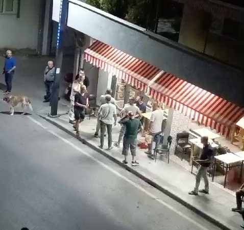 KAHVEHANEDE ÇIKAN TARTIŞMA KANLI BİTTİ: ÇOCUKLUK ARKADAŞINI VURDU