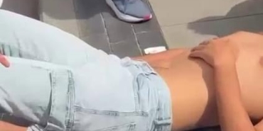 CUMA NAMAZI KILDIĞI ESNADA KALÇASINDAN BIÇAKLANDI