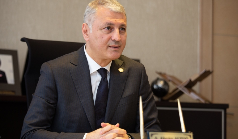 Başkan Altuğ'