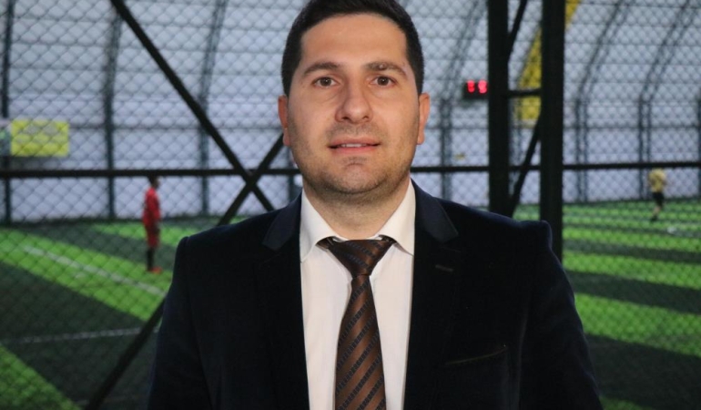 Doç. Dr. Kayhan Özdemir
