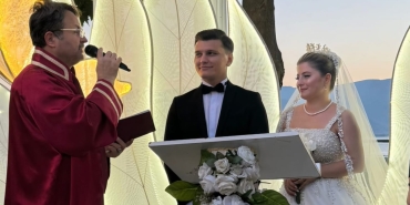 e32c6728-232c-4da8-bea1-5c966600617c