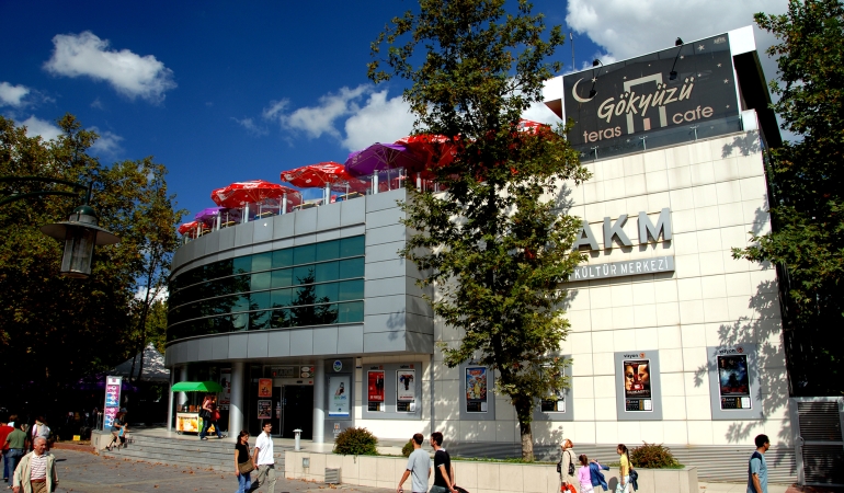 Şehrin hafızası AKM eski günlerine dönüyor