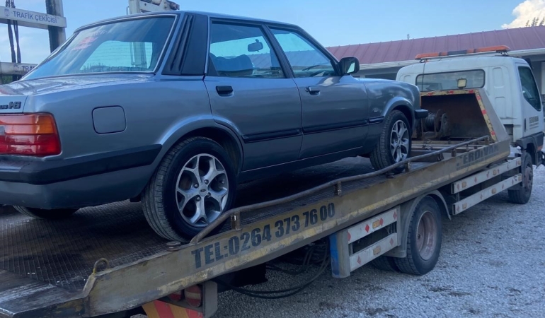 GÜPEGÜNDÜZ ATTIĞI DRİFT PAHALIYA PATLADI ALKOLLÜ DE OLDUĞU TESPİT EDİLEN SÜRÜCÜYE 38 BİN 672 TL CEZA UYGULANDI
