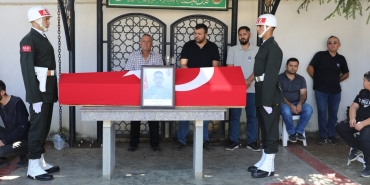 PİYADE ER MUSTAFA ALEMDAR, GÖZYAŞLARIYLA TOPRAĞA VERİLDİ