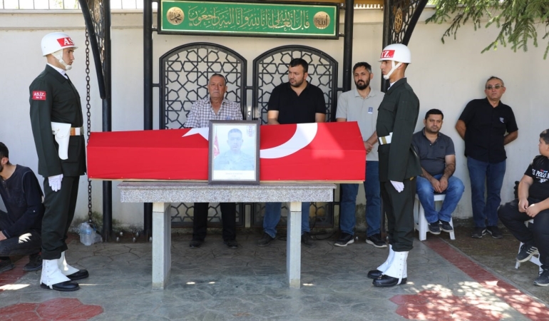 Piyade Er Mustafa Alemdar, gözyaşlarıyla toprağa verildi
