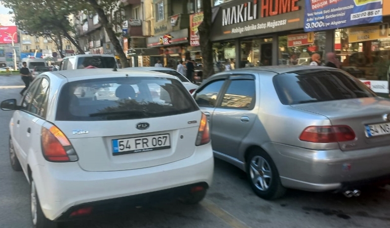 Çift sıra ve uygunsuz park eden 115 araç sürücüsüne 79 bin TL ceza kesildi