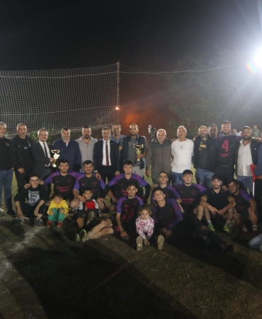 BAŞKAN ŞENOL DİNÇ ÇAYBAŞI FUTBOL TURNUVASININ KAPANIŞ PROGRAMINA KATILDI (5)