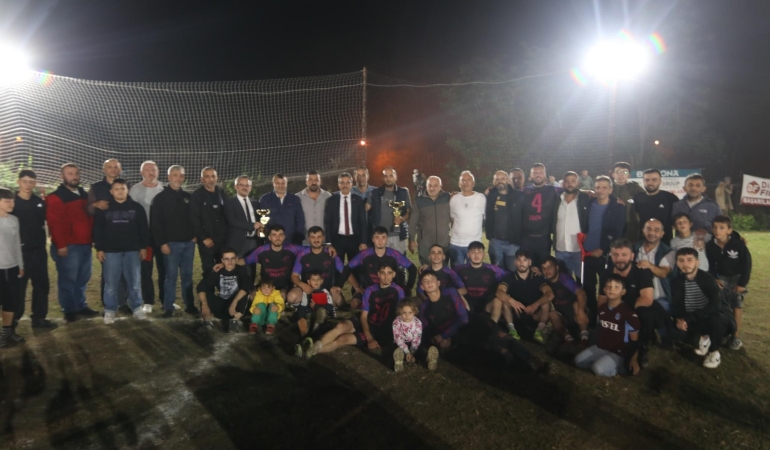BAŞKAN ŞENOL DİNÇ ÇAYBAŞI FUTBOL TURNUVASININ KAPANIŞ PROGRAMINA KATILDI (5)