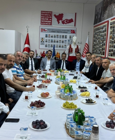 BAŞKAN ŞENOL DİNÇ RUMELİ BALKAN KÜLTÜR VE DAYANIŞMA DERNEĞİNİ ZİYARET ETTİ (1)