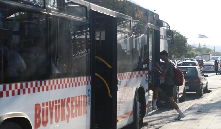 Ücretsiz ve indirimli tarifeye öğrencilerden yoğun ilgi