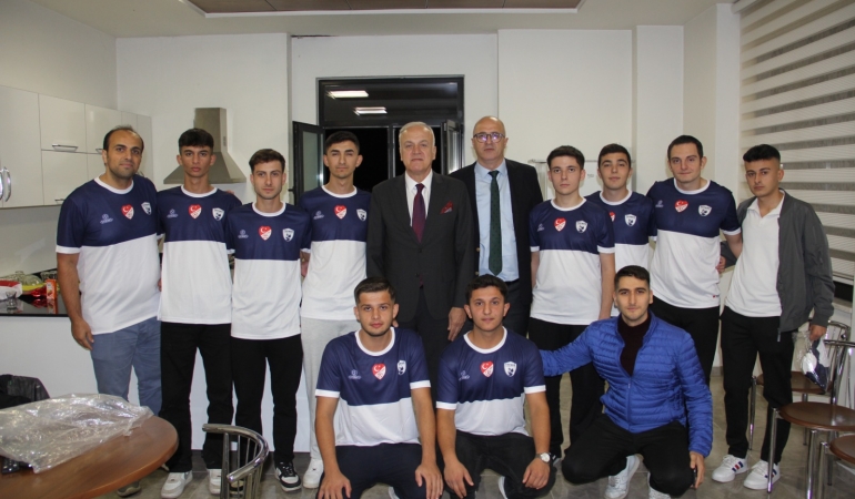 Futbol Hakemleri  Ve Gözlemciler Derneği 2024-2025 sezonunu sade bir törenle açtı  Fair Play sezonu olsun
