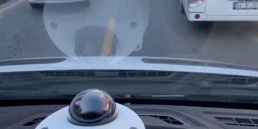 FERMUAR SİSTEMİ İLE AMBULANSA YOL VERİLDİĞİ ANLAR KAMERADA