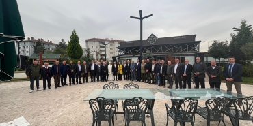 BAŞKAN DİNÇ MUHTARLAR İLE BİR ARAYA GELDİ (4)