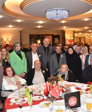 BAŞKAN ŞENOL DİNÇ 101. YIL KUTLAMALARINA KATILDI (3)