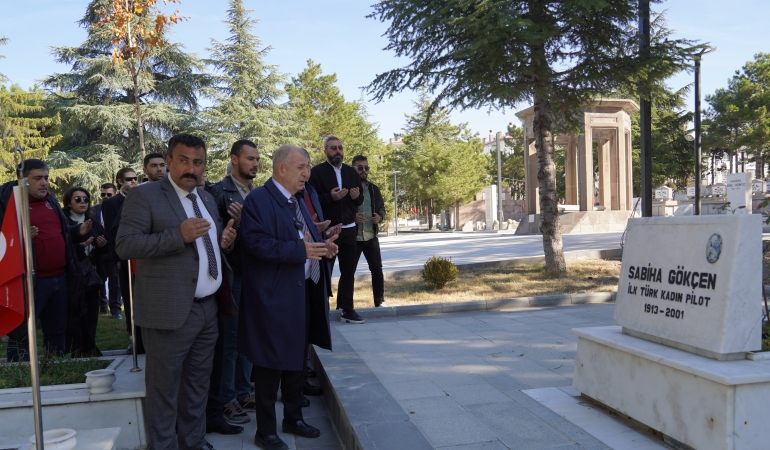 Ümit Özdağ, “Öcalan kendisini İmralı’da ölmeye alıştırmalıdır”