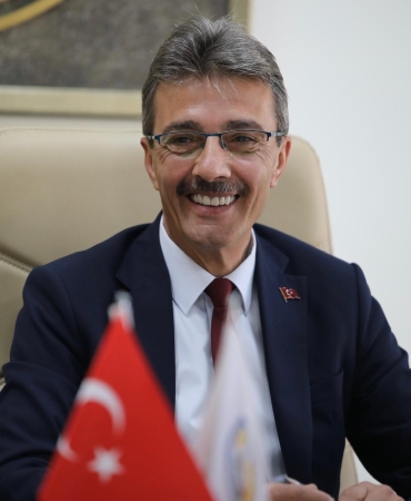 Erenler Belediye Başkanı Şenol Dinç