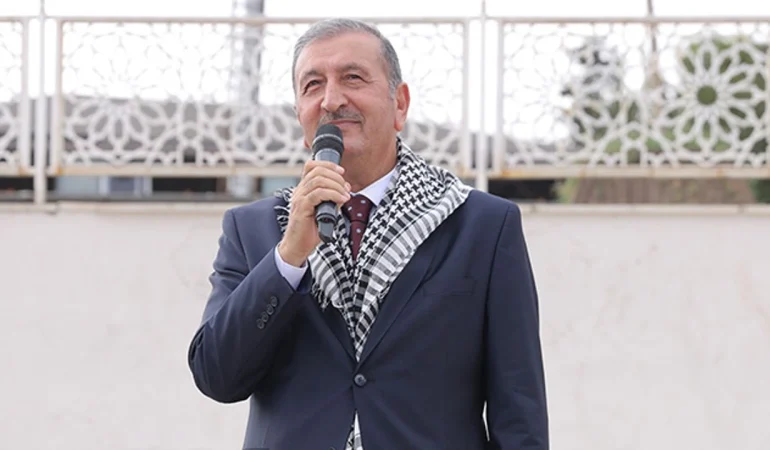 BAŞKAN YALÇIN: MİLLİ TUTUM SERGİLEMEMİZ GEREKİYOR!