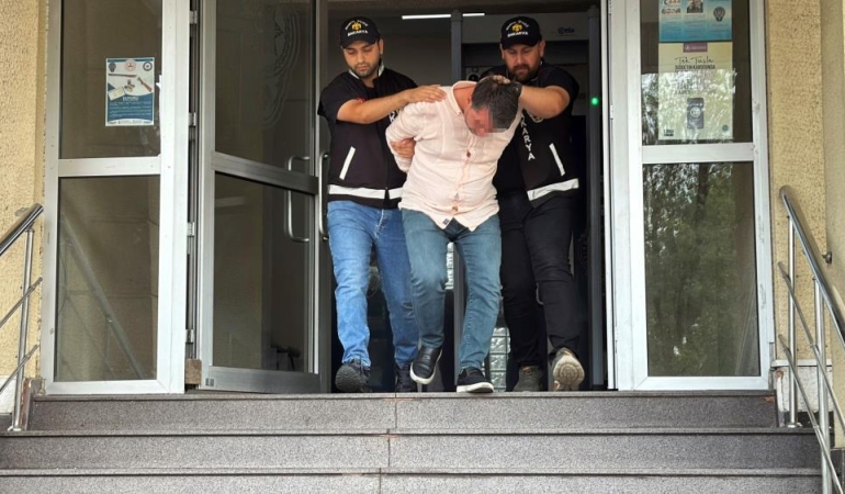 Sakaryaspor’un eski başkanına tokat atıp kayda alan sanıklar hakim karşısında