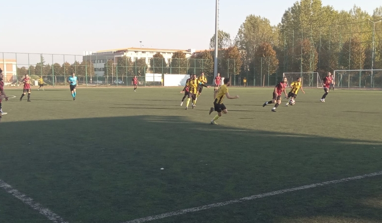 Serdivan evinde yıkıldı 0-1