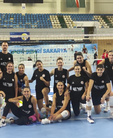 bayanlar volebol
