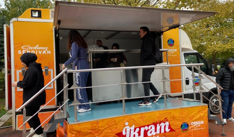 Serdivan Belediyesi’nin  çorba ikramı devam ediyor