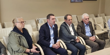 d8d435d2-173d-44fa-a5bf-e5829dac1afb