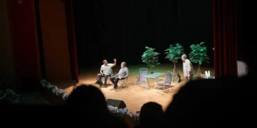 park-etmek-yasaktir-tiyatrosuna-yogun-ilgi